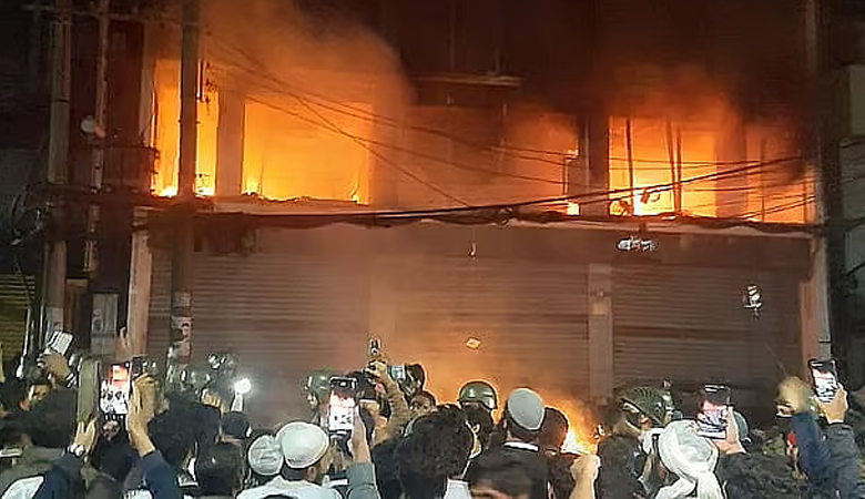 প্রথম আলো-ডেইলি স্টার-ছায়ানট-উদীচীতে হামলার ঘটনায় গ্রেফতার ৯