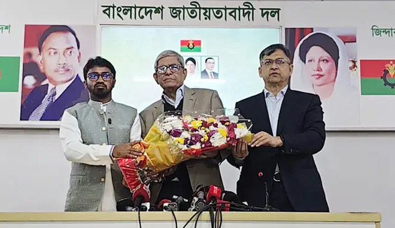 গণঅধিকার পরিষদের রাশেদ খাঁন বিএনপিতে যোগ দিলেন