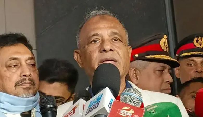 নির্বাচনকে টার্গেট করে অবৈধ অস্ত্র ঢুকছে: স্বরাষ্ট্র উপদেষ্টা