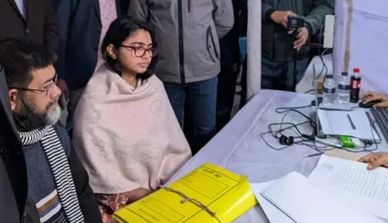 মনোনয়ন ফিরে পেতে ইসিতে তাসনিম জারা