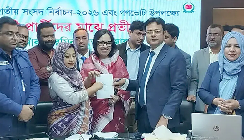 আমি হাঁস চেয়েছিলাম, আল্লাহর রহমতে পেয়েছি: রুমিন ফারহানা