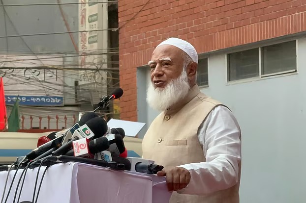 মায়েদের গায়ে হাত দিলে বসে থাকব না, বললেন জামায়াতের আমির