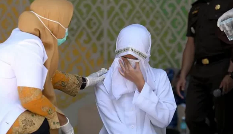 বিয়ের আগেই শারীরিক সম্পর্ক, যুগলকে ১৪০বার বেত্রাঘাত