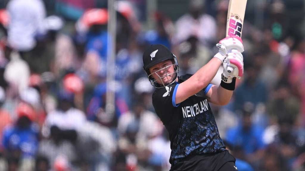 আফগানদের বিপক্ষে রেকর্ড গড়া জয়ে শুরু নিউজিল্যান্ডের