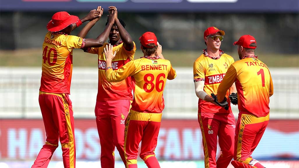 পেসারদের তোপে দাপুটে জয়ে বিশ্বকাপ শুরু জিম্বাবুয়ের