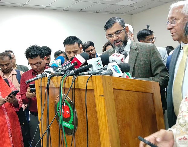 ঝুঁকিপূর্ণ অর্ধেক কেন্দ্র, নজিরবিহীন নিরাপত্তা