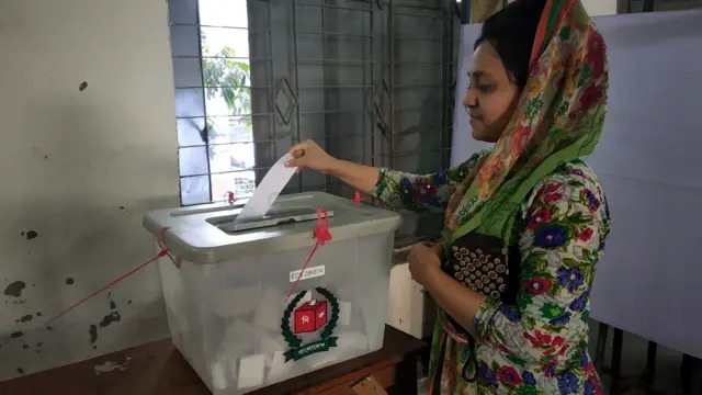 আপনার ভোট দেওয়া হয়ে গেলে কী করবেন