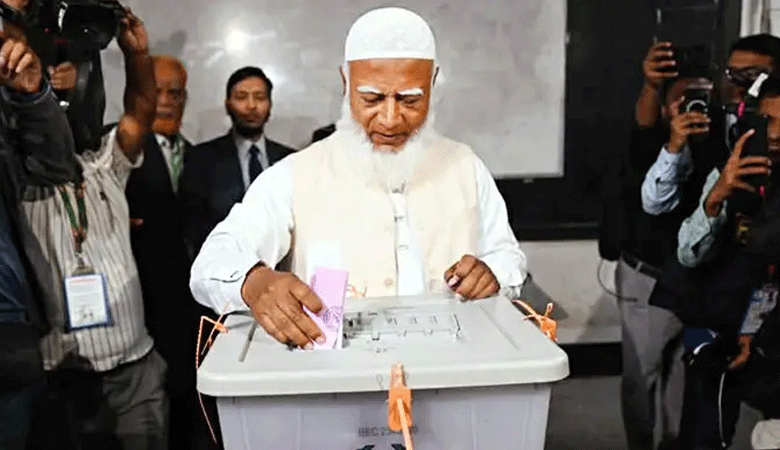 ভোট দিলেন জামায়াত আমির
