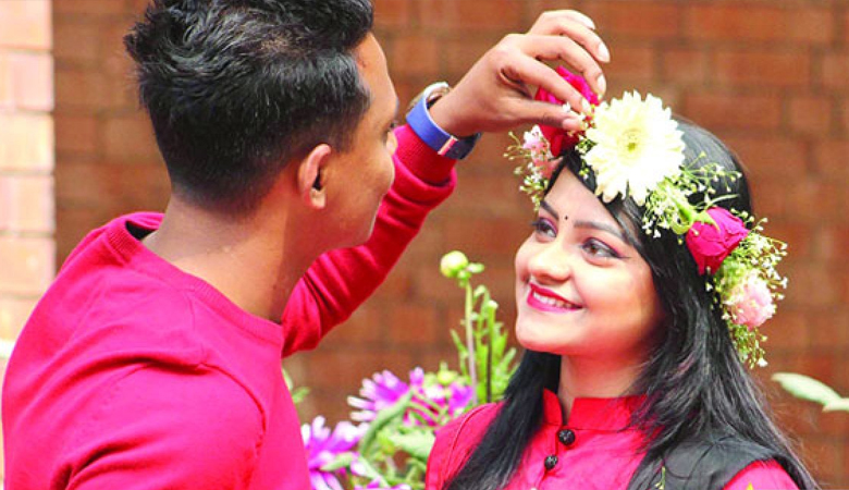 আজ বিশ্ব ভালোবাসা দিবস