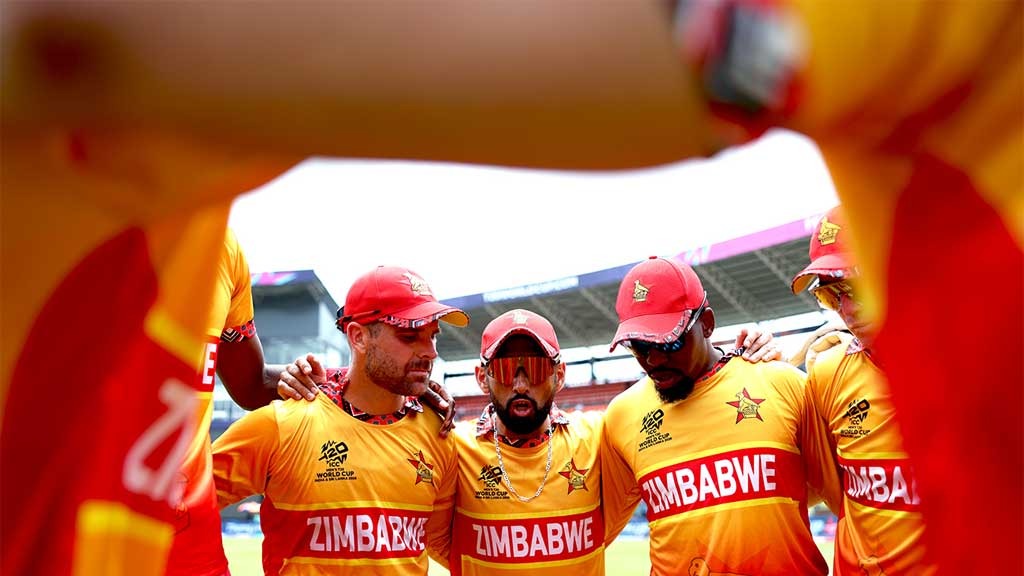 অস্ট্রেলিয়াকে বিদায় করে সুপার এইটে জিম্বাবুয়ে