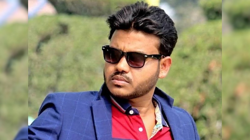 তারাবি পড়ে ফেরার পথে চিকিৎসককে কুপিয়ে হত্যা