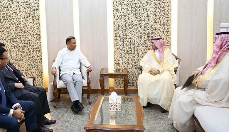 প্রধানমন্ত্রীর সঙ্গে সৌদি আরবের রাষ্ট্রদূতের সাক্ষাৎ