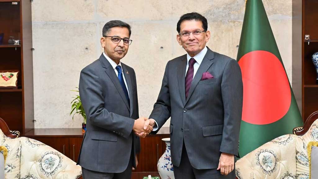 নতুন সরকারের সঙ্গে সম্পর্ক জোরদারে আগ্রহী ভারত