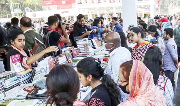 পরিবর্তিত প্রেক্ষাপটে একুশে বইমেলা ২০২৬