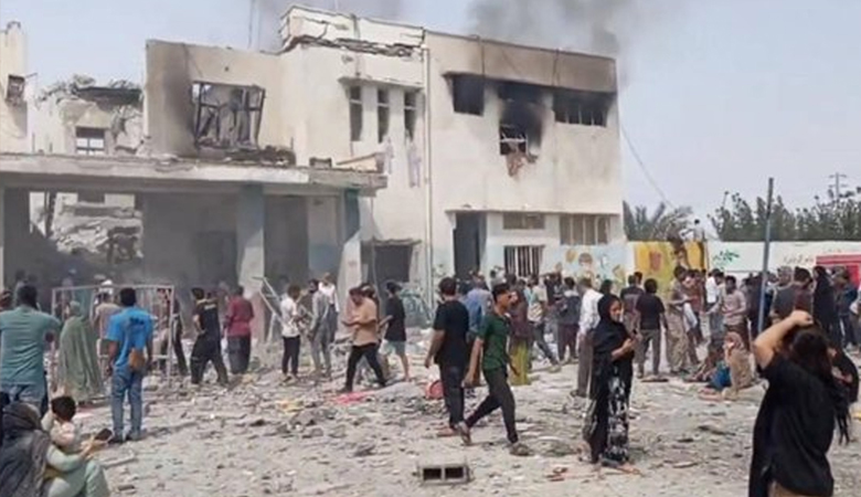 খামেনির মৃত্যুতে করাচিতে মার্কিন দূতাবাসে হামলা, গুলিতে নিহত ৮