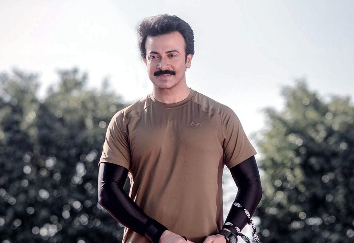 কমিটমেন্টে অনড় শাকিব, রোজা রেখেই টানা শুটিং!