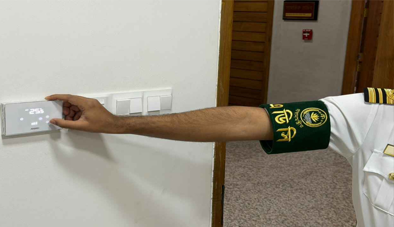 নিজ কক্ষের অর্ধেক লাইট ও এসি কমিয়ে দিলেন প্রধানমন্ত্রী