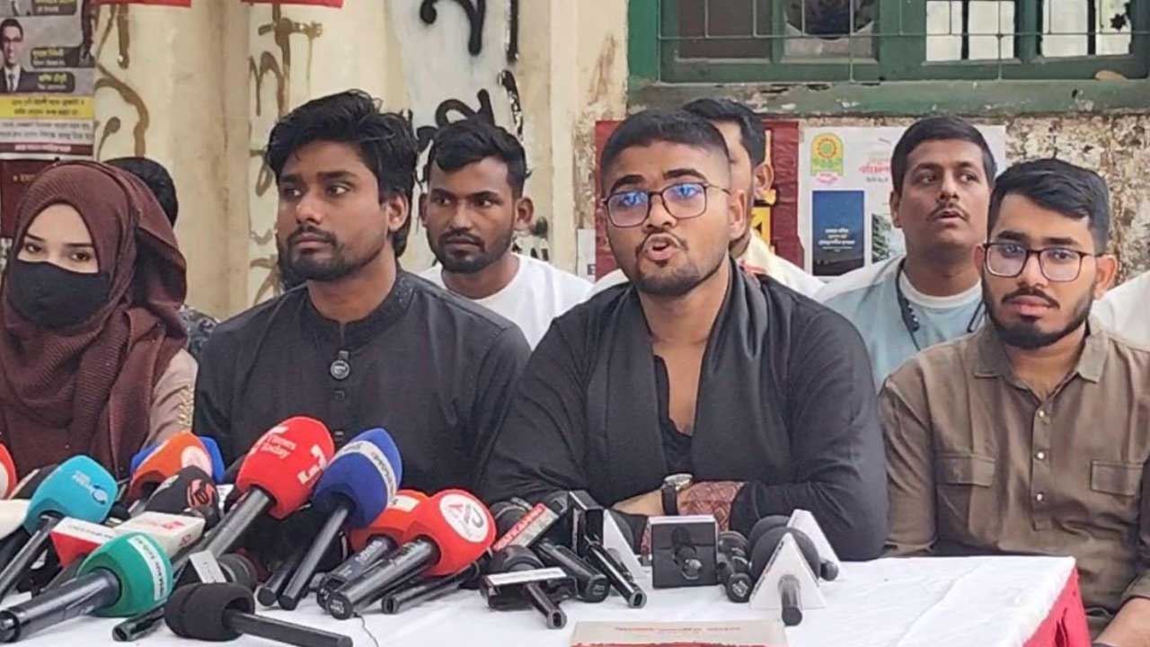 জুলাই সনদ দ্রুত বাস্তবায়নের দাবি, অন্যথায় ফের রাস্তায় নামার হুঁশিয়ারি