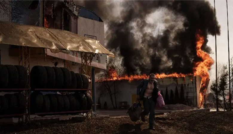 ইরান যুদ্ধের মধ্যেই ইউক্রেনে রাশিয়ার ক্ষেপণাস্ত্র হামলায় নিহত ১০