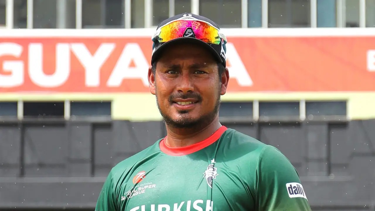 ব্যাটিং কোচ হিসেবে চুক্তি বাড়ল আশরাফুলের