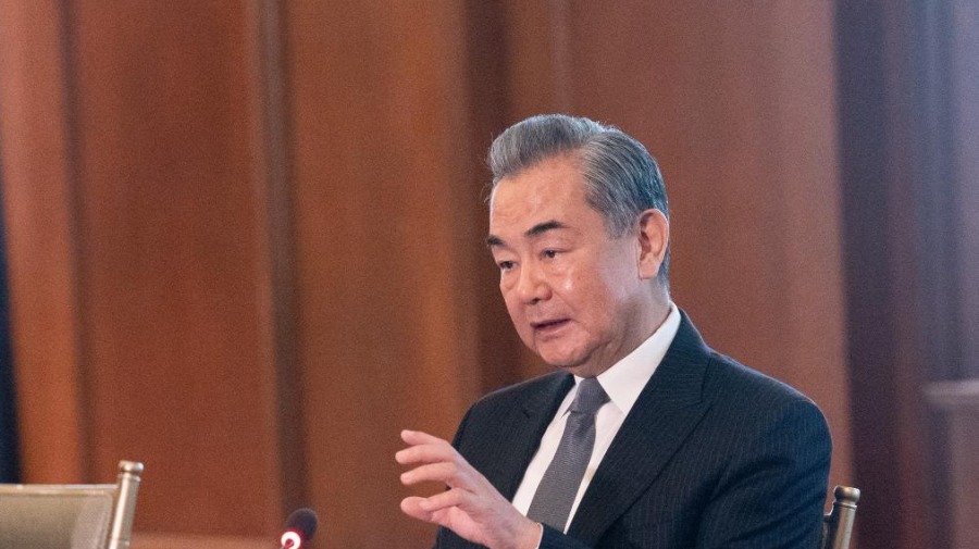 ইরানে সরকার পরিবর্তনের বিরুদ্ধে সতর্ক করলো চীন