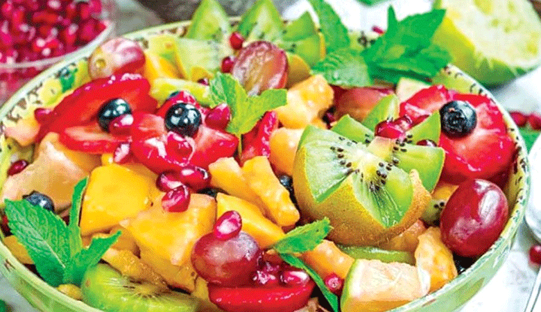 ইফতারে স্বাস্থ্যসম্মত খাবার ফ্রুটস সালাদ