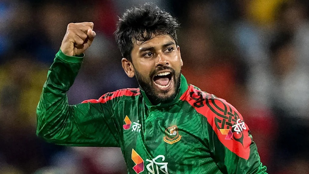 শীর্ষ দশে মিরাজ