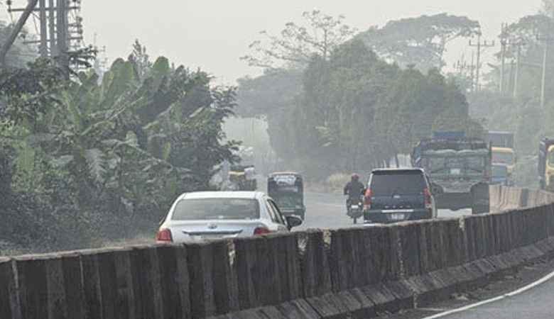 ঢাকা-চট্টগ্রাম মহাসড়কে ত্রিমুখী সংঘর্ষে নিহত ৩