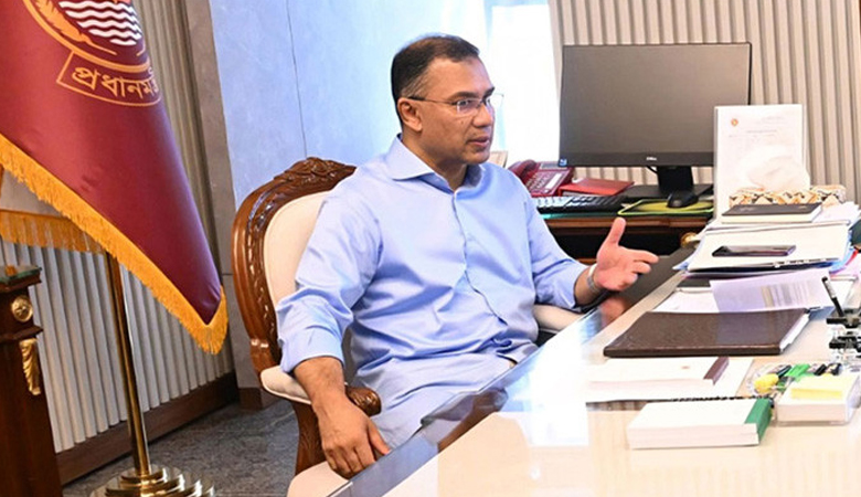 ঈদের ছুটি শেষে অফিস খুলতেই সচিবালয়ে প্রধানমন্ত্রী