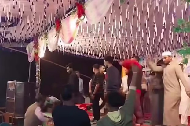 সিলেটে হামলা চালিয়ে মাজারে বাউলগানের আসর পণ্ড