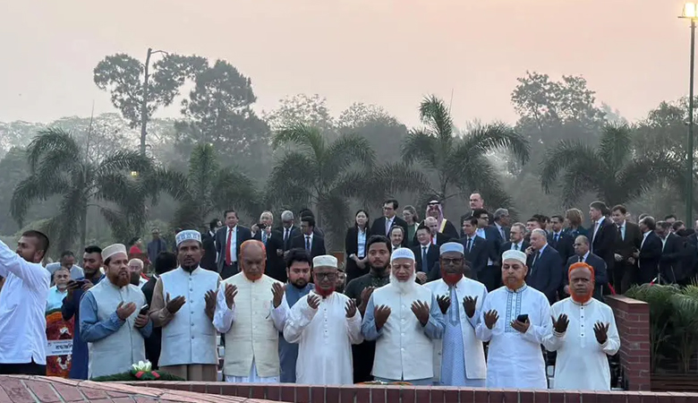 স্বাধীনতা দিবসে স্মৃতিসৌধে বিরোধীদলীয় নেতা শফিকুর রহমানের শ্রদ্ধা