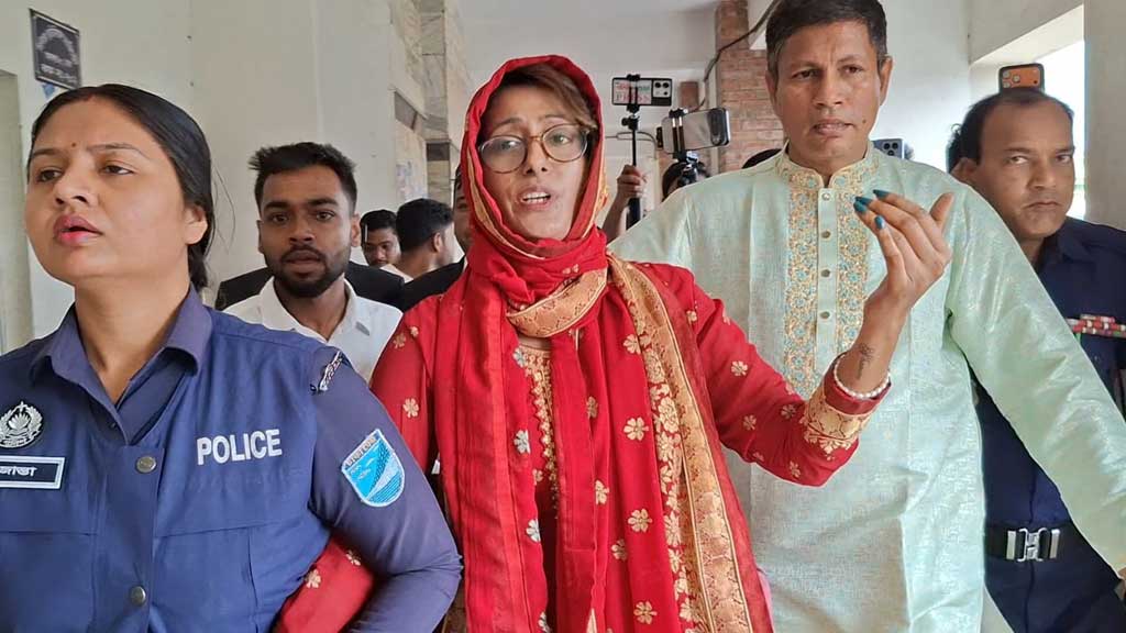 স্মৃতিসৌধে শ্রদ্ধা জানাতে গিয়ে আটক মিষ্টি সুভাষসহ দুইজন রিমান্ডে