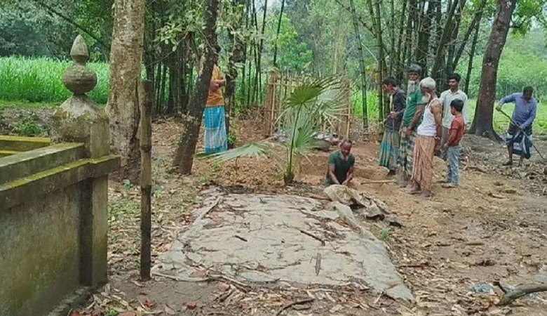 ট্রেনে কাটা পড়ে নিহত ৫ জনের বাড়ি একই গ্রামে