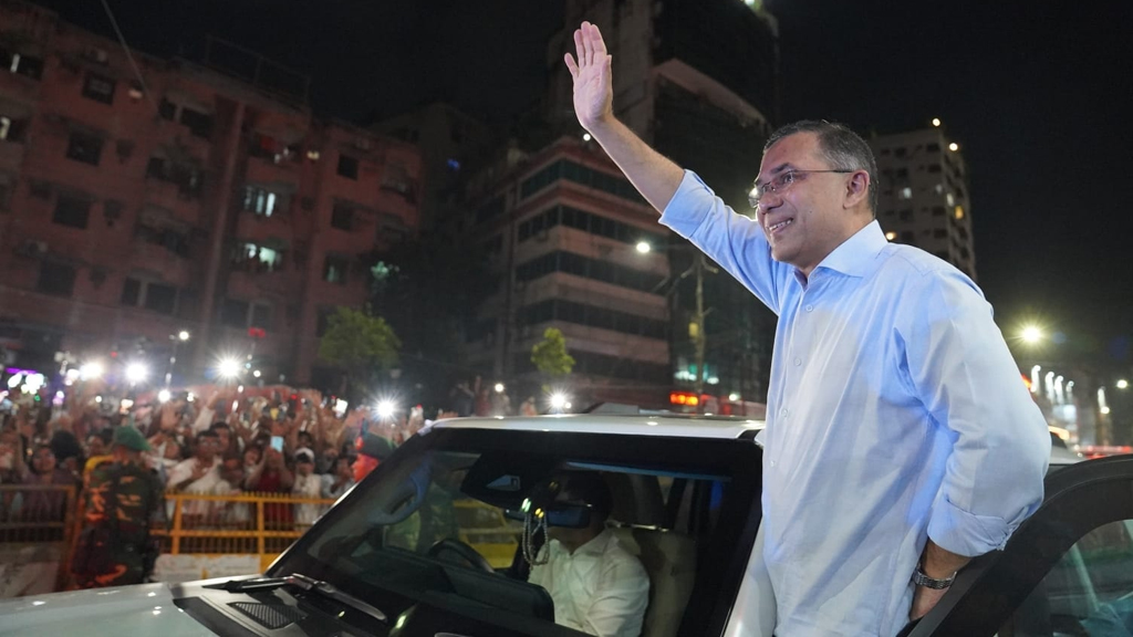 জ্বালানি মজুত ও চোরাচালান রোধে কঠোর ব্যবস্থার নির্দেশ