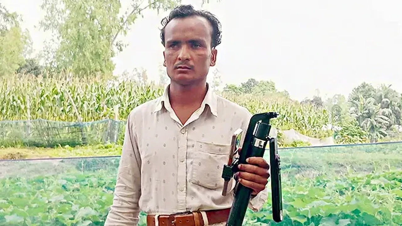 অবহেলার চর থেকে উঠে আসা কণ্ঠ ছুঁয়ে গেল সবার হৃদয়