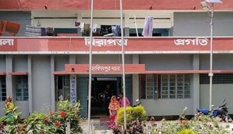 ছুটির দিনে নারীকে অফিসে ডেকে ধর্ষণ, প্রাণিসম্পদ কর্মকর্তা গ্রেফতার