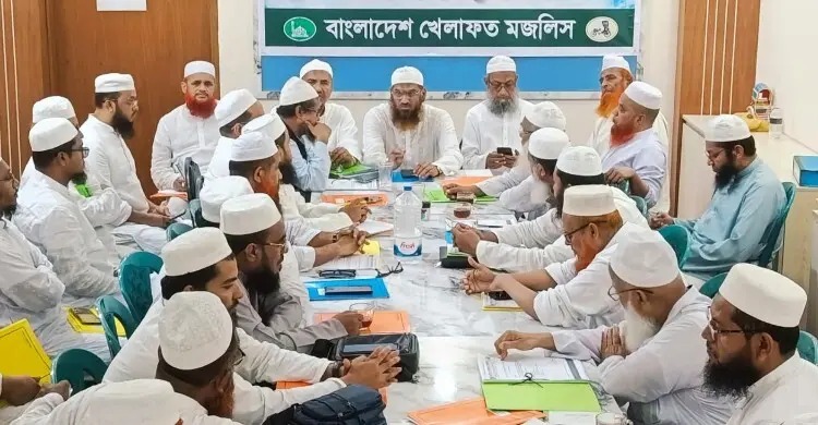 গণভোটের রায় অমান্য করে স্বৈরাচারের পথে বিএনপি: মামুনুল হক