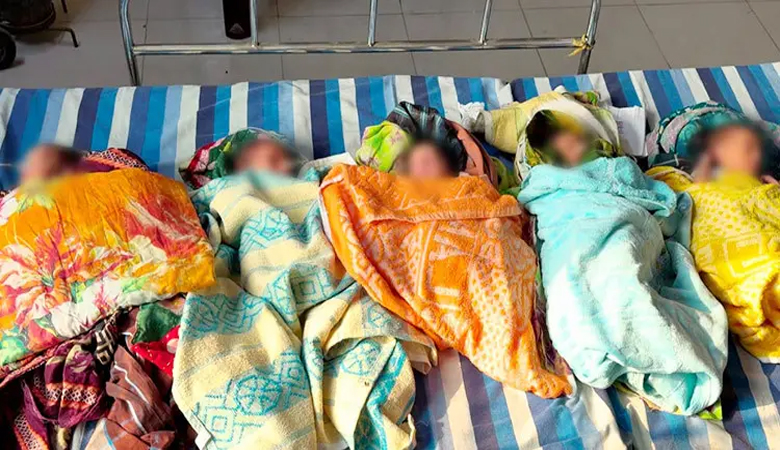 গাজীপুরে পাঁচ নবজাতককে নিয়ে হাসিমুখে বাড়ি ফিরলেন মা