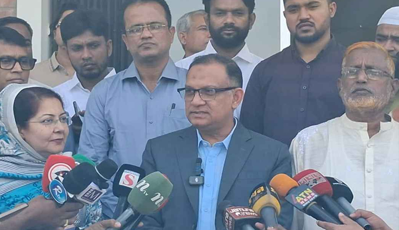 রেশম গোটা দেশের সম্পদ, আমাদের ঐতিহ্য: পাটপ্রতিমন্ত্রী