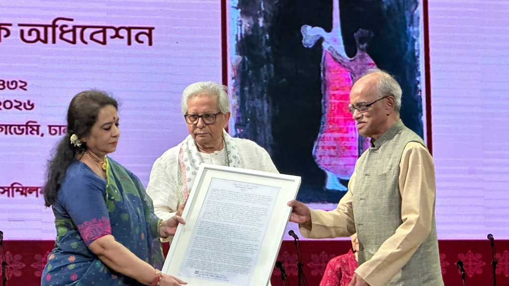 ‘রবীন্দ্রপদক’ পেলেন অধ্যাপক সৈয়দ আকরম হোসেন