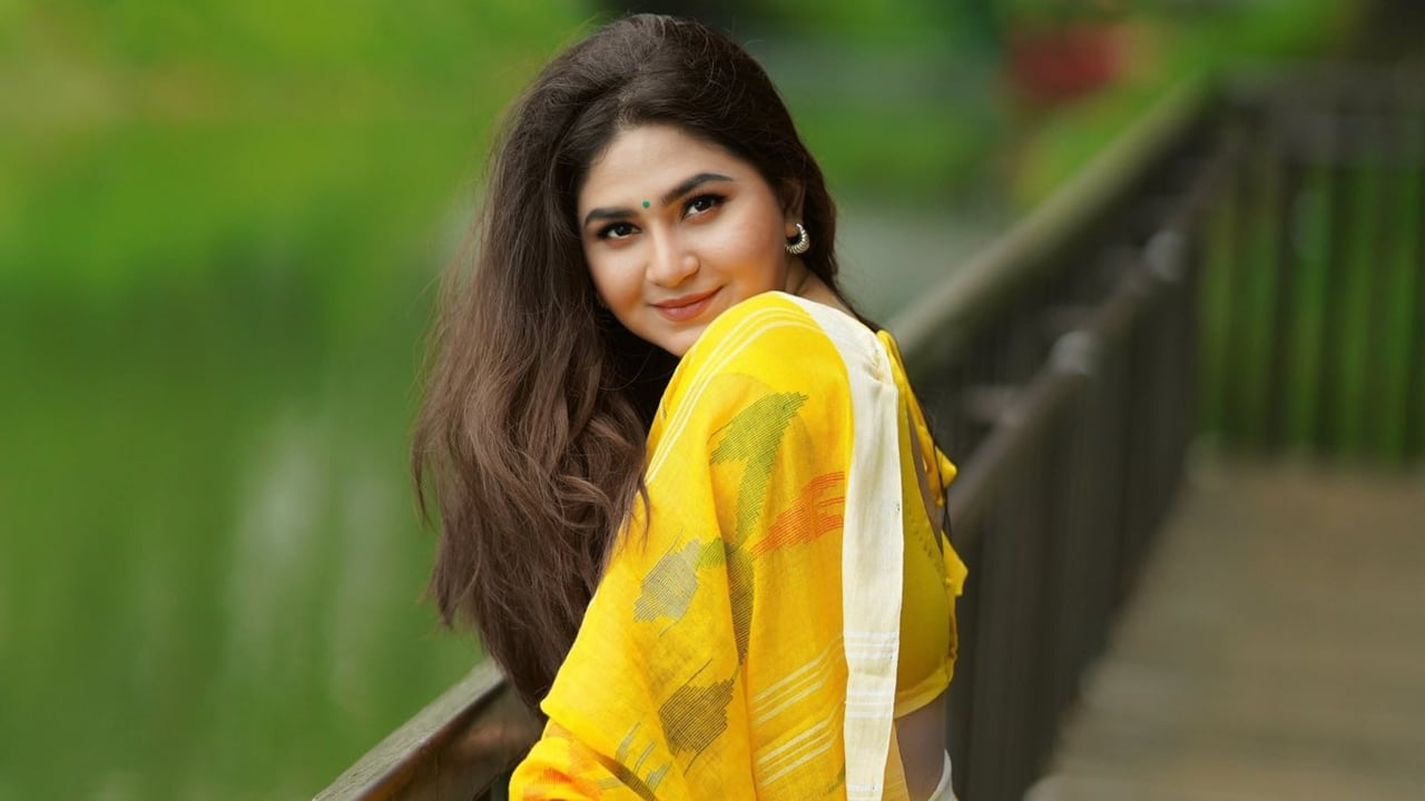 আমার কম কাজ করলেও চলে : স্পর্শিয়া