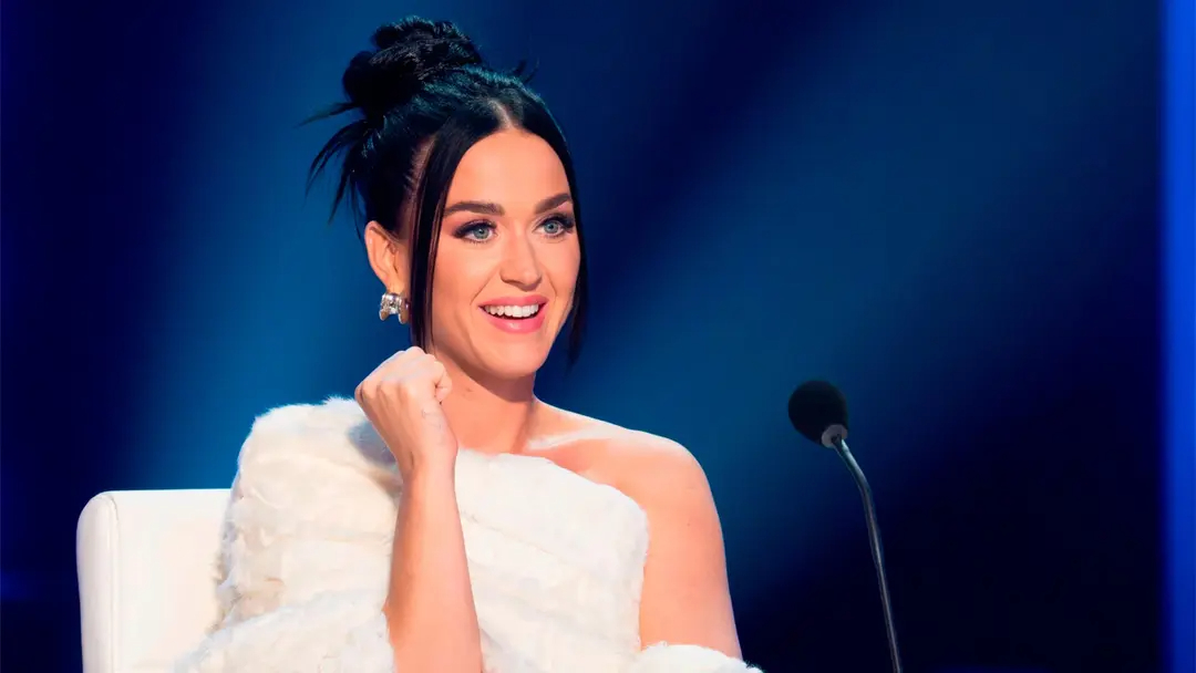 কেটি পেরির বিরুদ্ধে যৌন হেনস্তার অভিযোগ