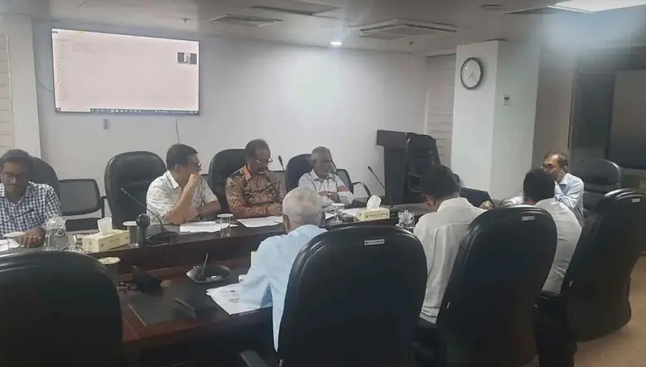 বাসভাড়া বাড়ানোর সিদ্ধান্ত নেবে মন্ত্রণালয়