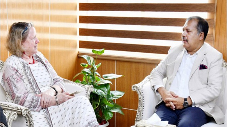 ভুল তথ্যের চ্যালেঞ্জ মোকাবিলায় ইউনেস্কোর সহযোগিতা চান তথ্যমন্ত্রী