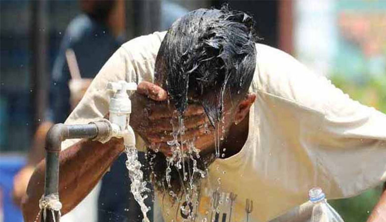 তীব্র তাপে পুড়ছে রাজশাহী, ঢাকাসহ ২৭ জেলায় তাপপ্রবাহ