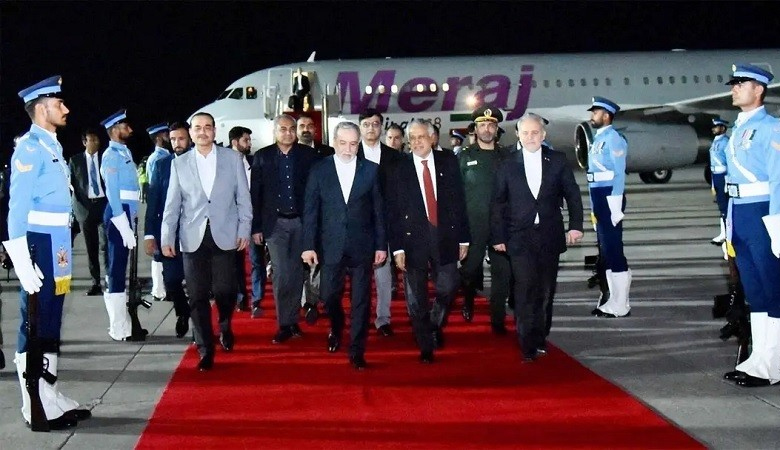 ইসলামাবাদে গিয়েছেন আরাগচি, পাক পররাষ্ট্রমন্ত্রীর সঙ্গে বৈঠক