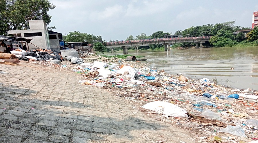 দখলের বিষাক্ত ছায়ায় নদীর মৃত্যু, সময় এখন কঠোর পদক্ষেপের