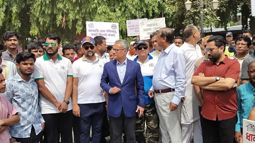 গ্যাসচালিত যানবাহনে অতিরিক্ত ভাড়া বন্ধের নির্দেশ মন্ত্রীর