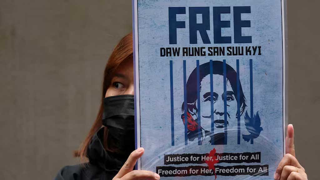 মিয়ানমারে অং সান সু চির সাজা আবার কমলো
