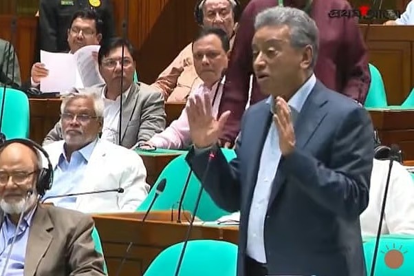 সংসদে দুটি বিল পাস হওয়ার পর সরকার ও বিরোধী দলের বিতর্ক